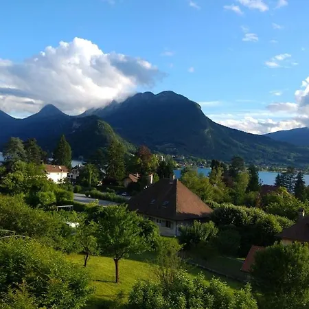 Maison De Famille A Quelques Pas Du Talloires