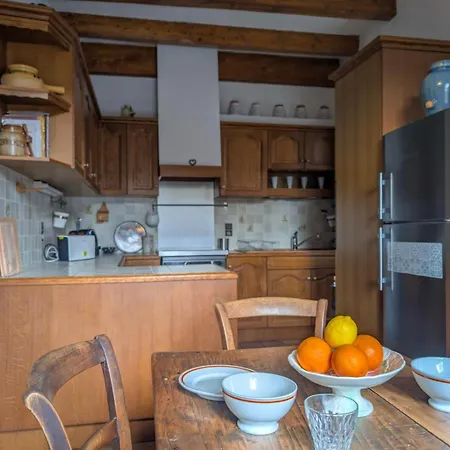 Maison De Famille A Quelques Pas Du *